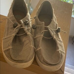 Yellow Box Gray Loafers